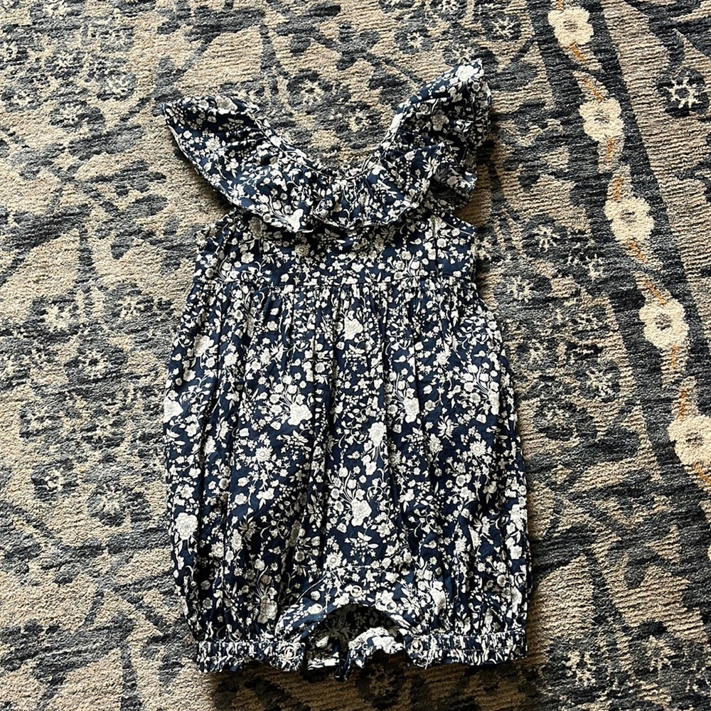 Olivier London bubble sunsuit 1-2year
